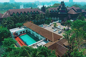 Kandawgyi Palace Hotel